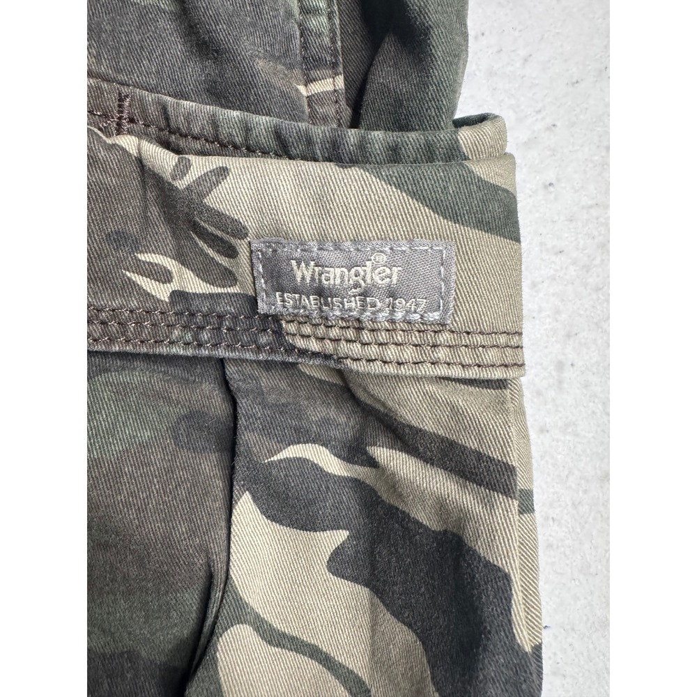 Wrangler Mens Fleece Lined Relaxed Fit Camo Cargo Pants 38x32 Green Brown Camo - Picture 2 of 12
